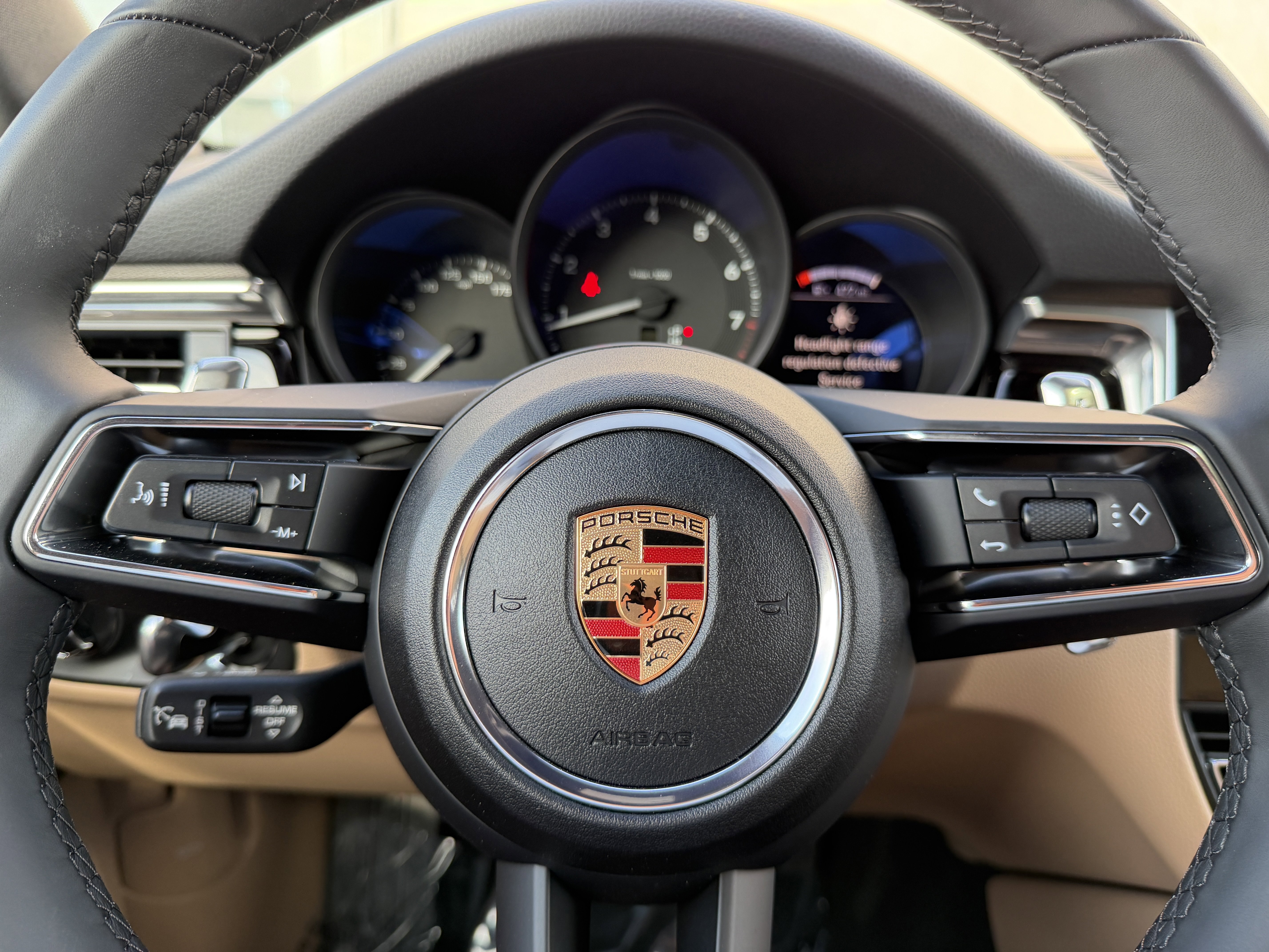 New 2025 Porsche Macan image 31