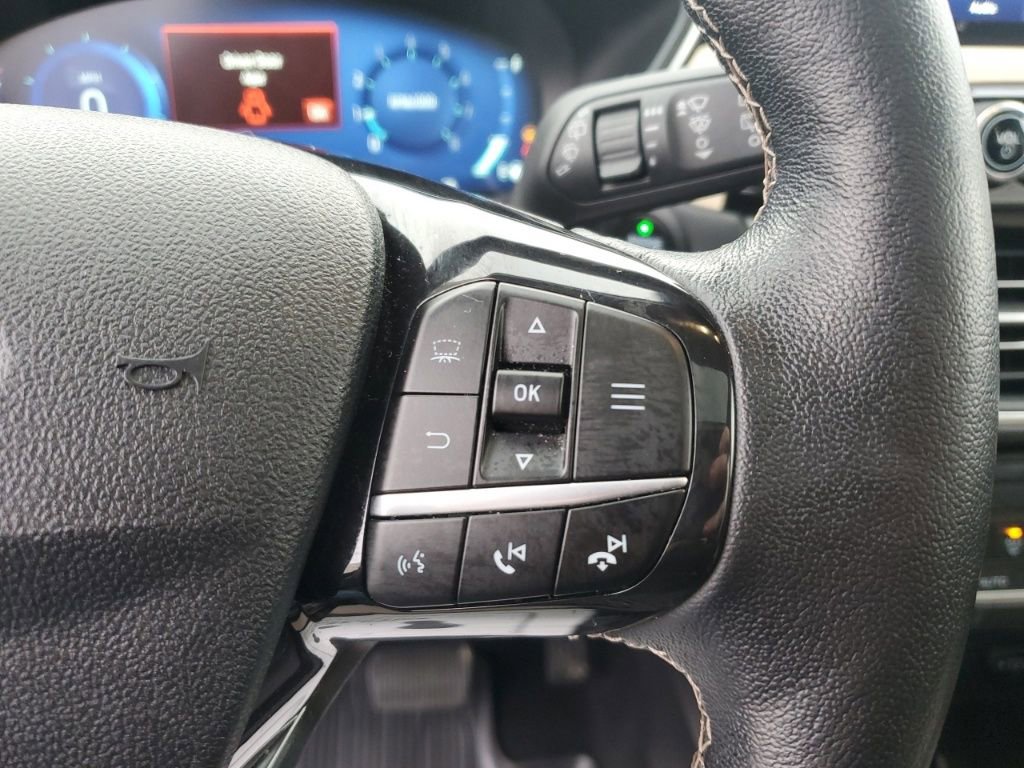 Used 2022 Ford Escape Titanium w/ Titanium Elite Package image 17