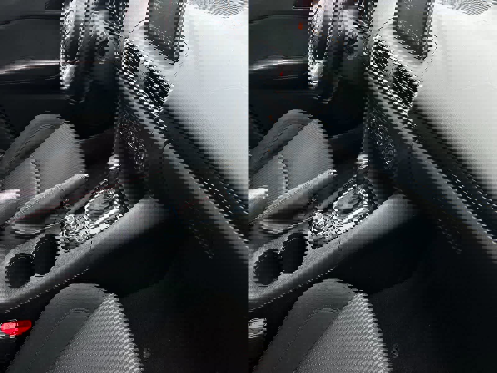 Used 2015 MAZDA MAZDA3 i Touring image 18