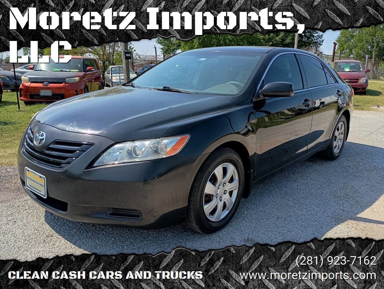 Used 2009 Toyota Camry LE FWD image 1