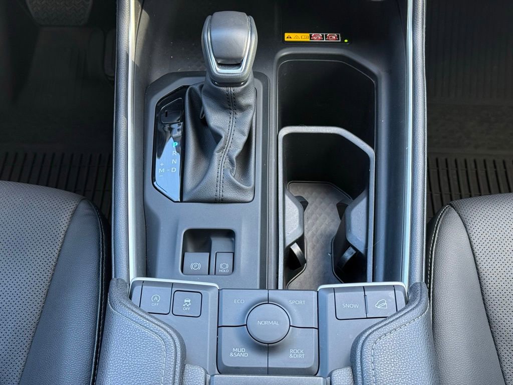 Used 2024 Toyota Grand Highlander Limited image 27