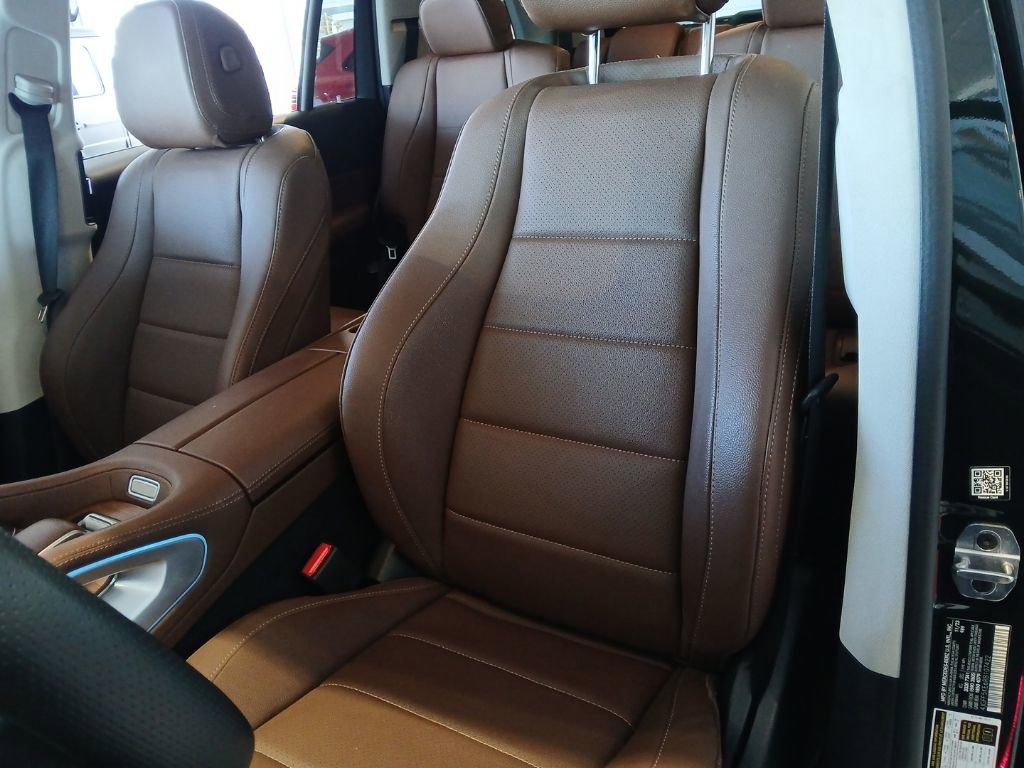 Used 2024 Mercedes-Benz GLS 450 4MATIC image 19