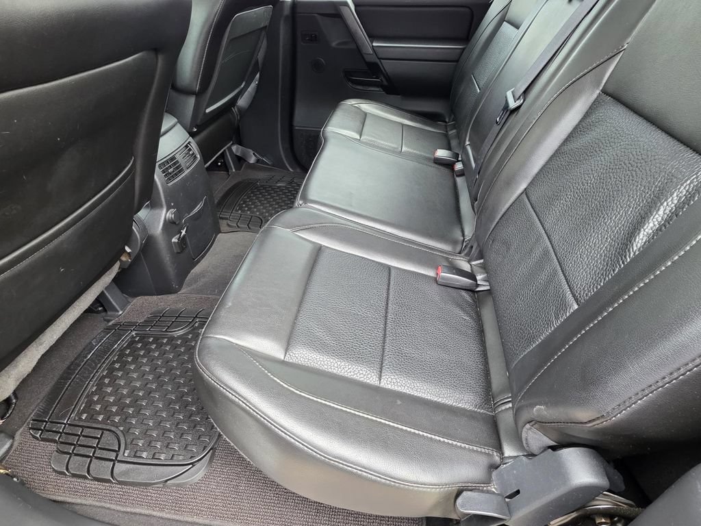 Used 2014 Nissan Titan SL w/ SL Max Utility Package RWD image 9