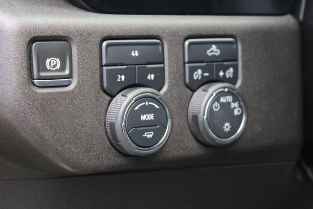 Used 2024 Chevrolet Silverado 3500 LT image 20