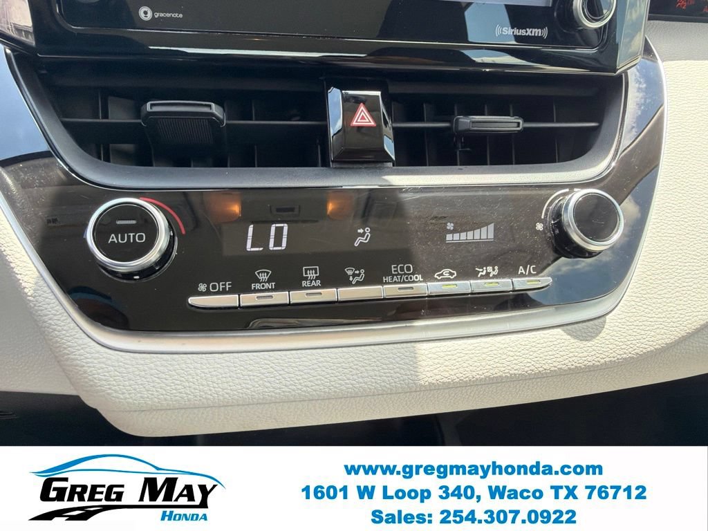 Used 2022 Toyota Corolla LE FWD image 19