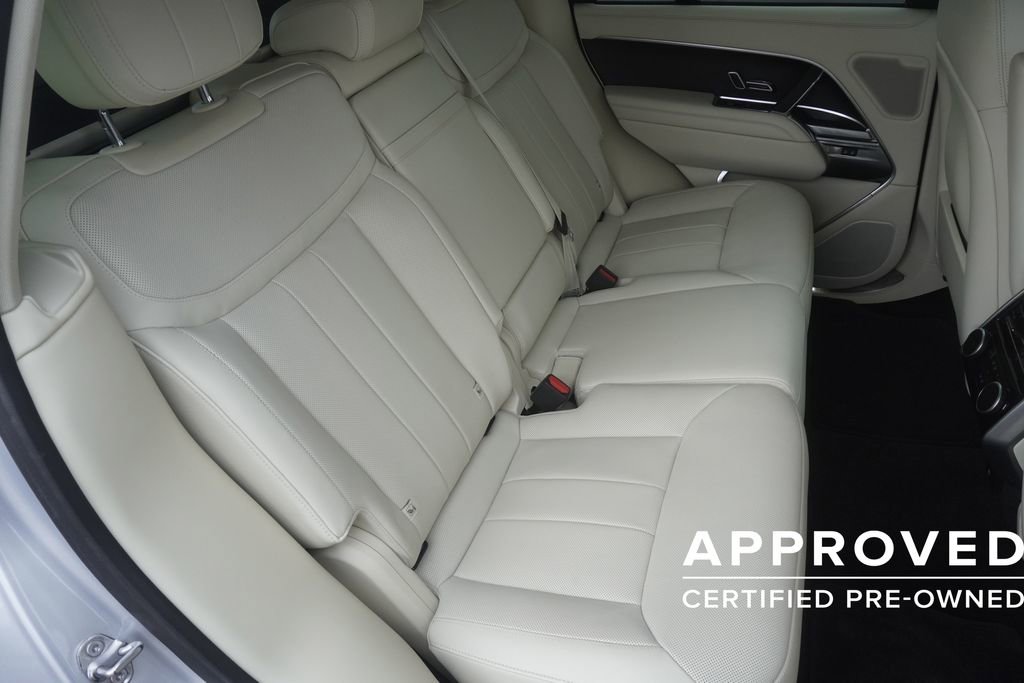 Used 2024 Land Rover Range Rover SE image 27