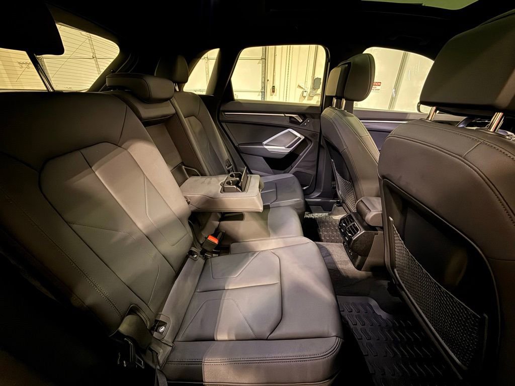 Used 2022 Audi Q3 2.0T Premium image 31