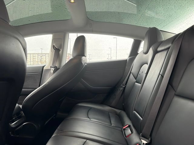 Used 2018 Tesla Model 3 Long Range RWD image 19