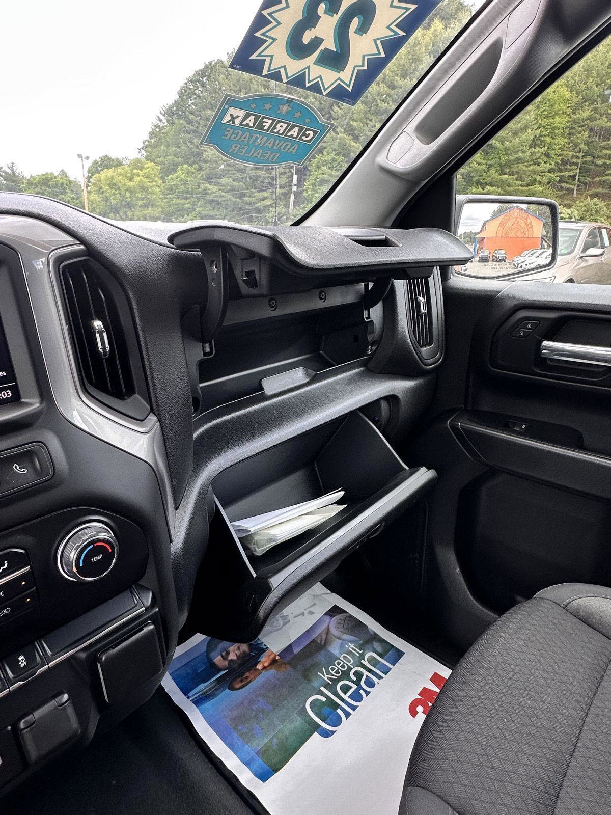 Used 2023 Chevrolet Silverado 1500 Custom image 13