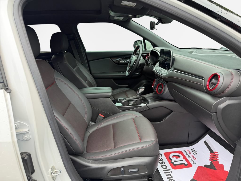 Used 2023 Chevrolet Blazer RS w/ Driver Confidence II Package FWD image 26