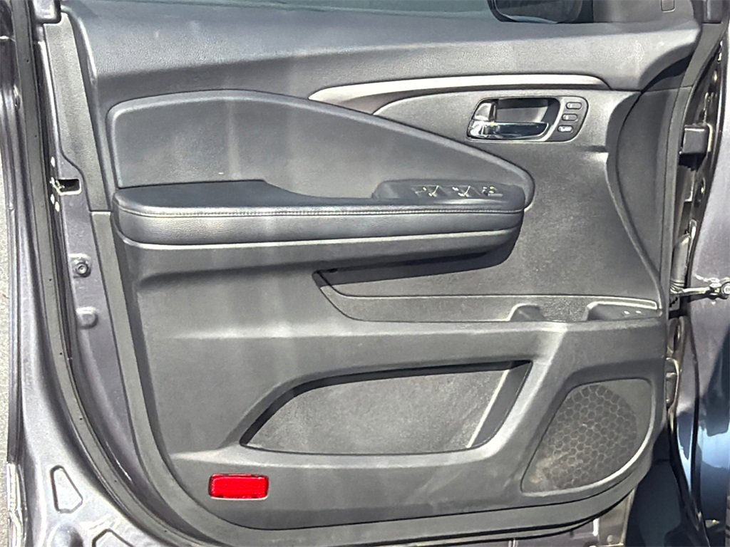 Used 2021 Honda Pilot Special Edition image 10