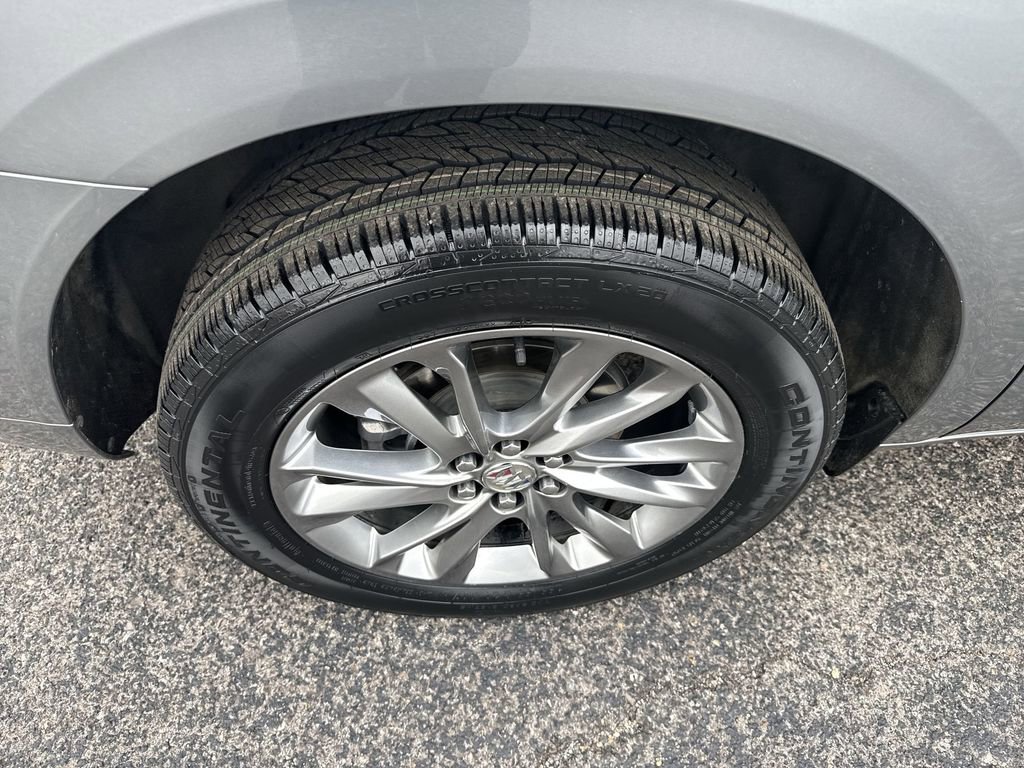 Certified 2023 Buick Enclave Avenir w/ Avenir Technology Package image 40