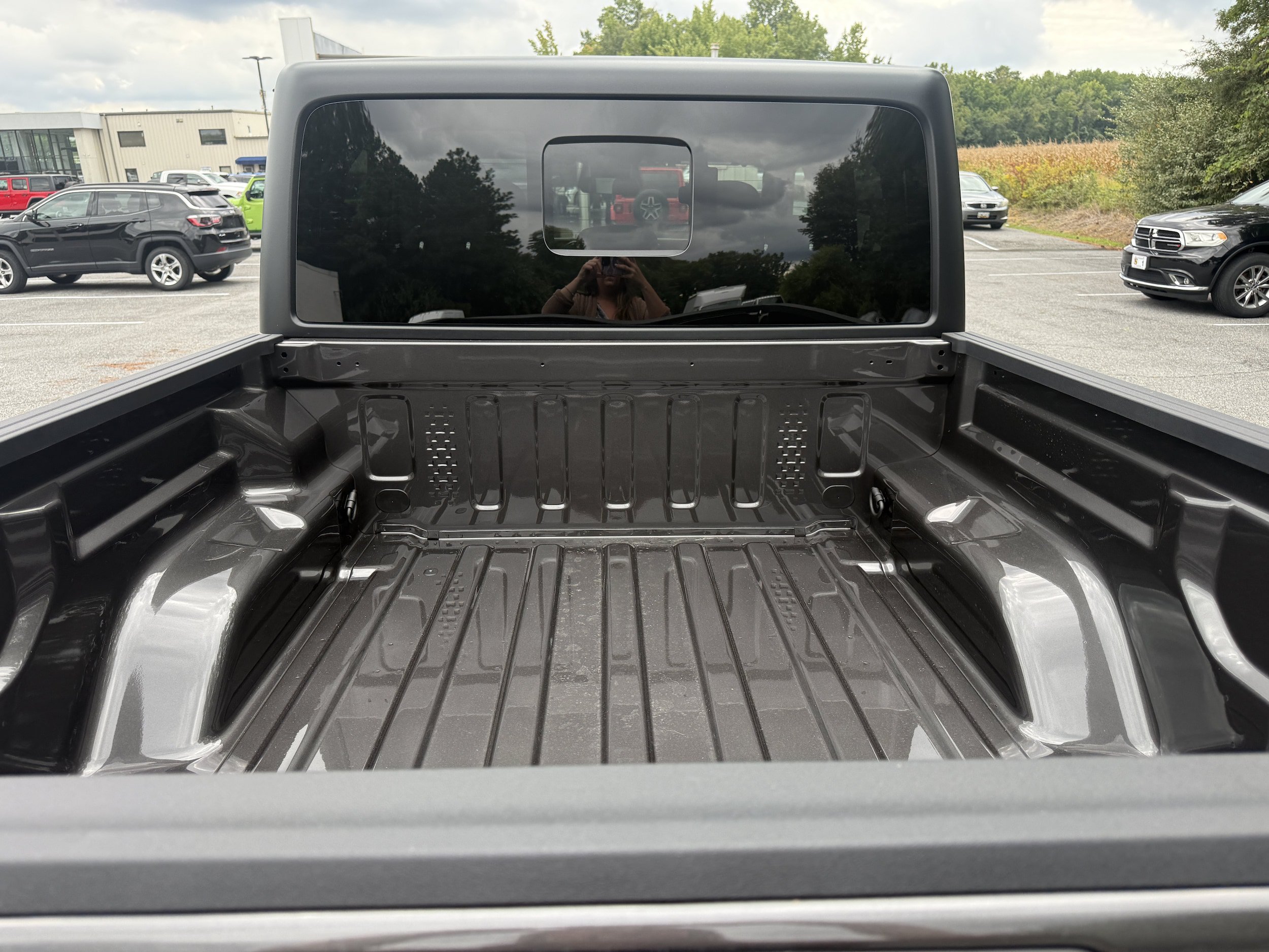 New 2027 Jeep Gladiator Sport AWD/4WD image 7