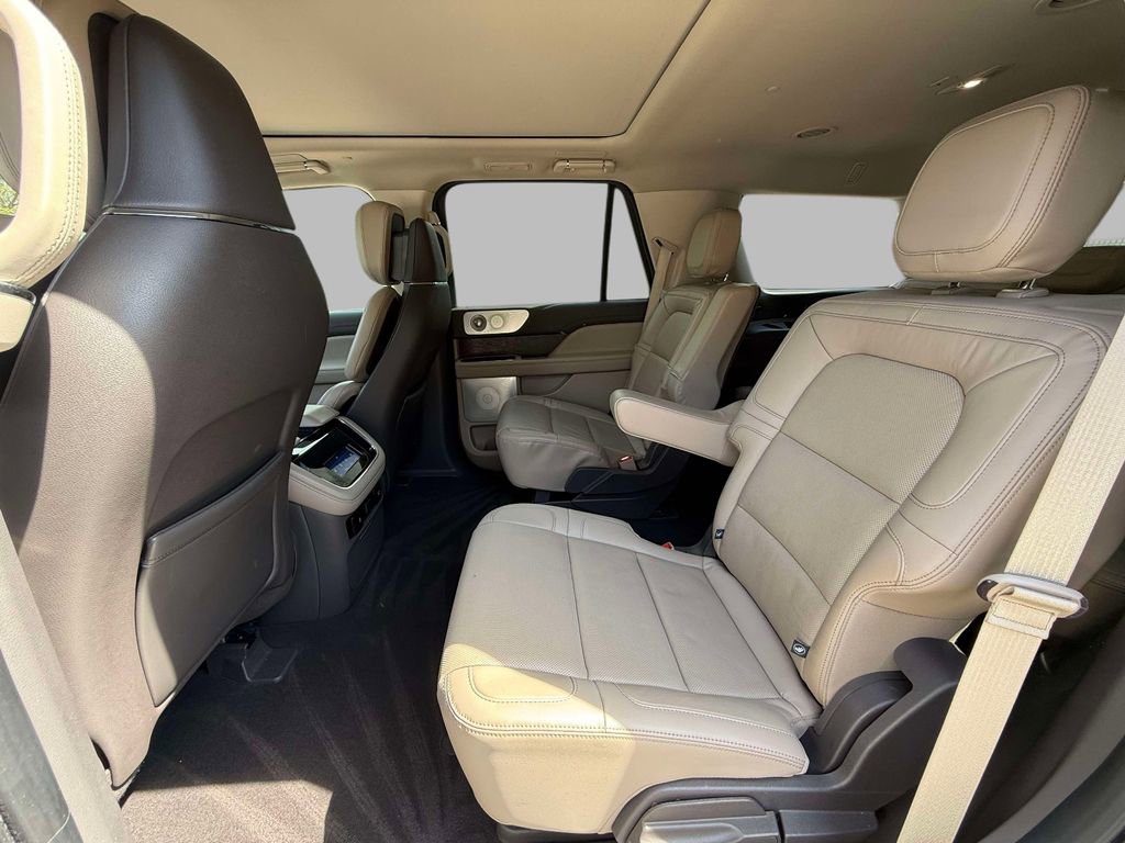 Used 2023 Lincoln Navigator Reserve AWD/4WD image 20