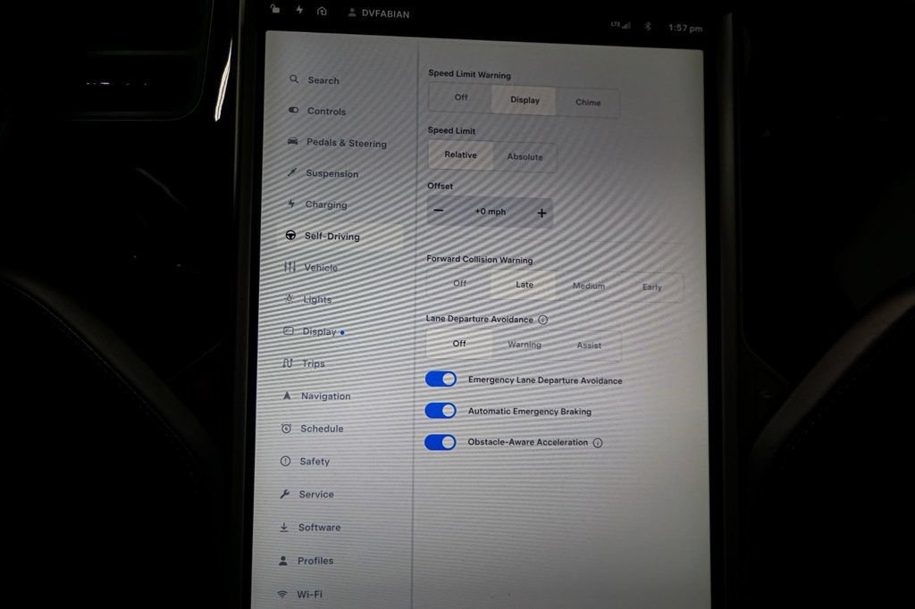 Used 2018 Tesla Model S AWD image 22