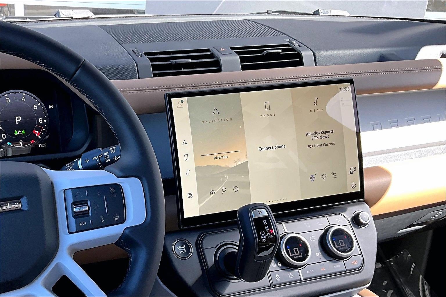 New 2026 Land Rover Defender 110 X-Dynamic SE image 7