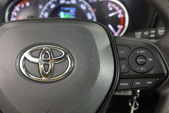 Used 2025 Toyota RAV4 LE image 10