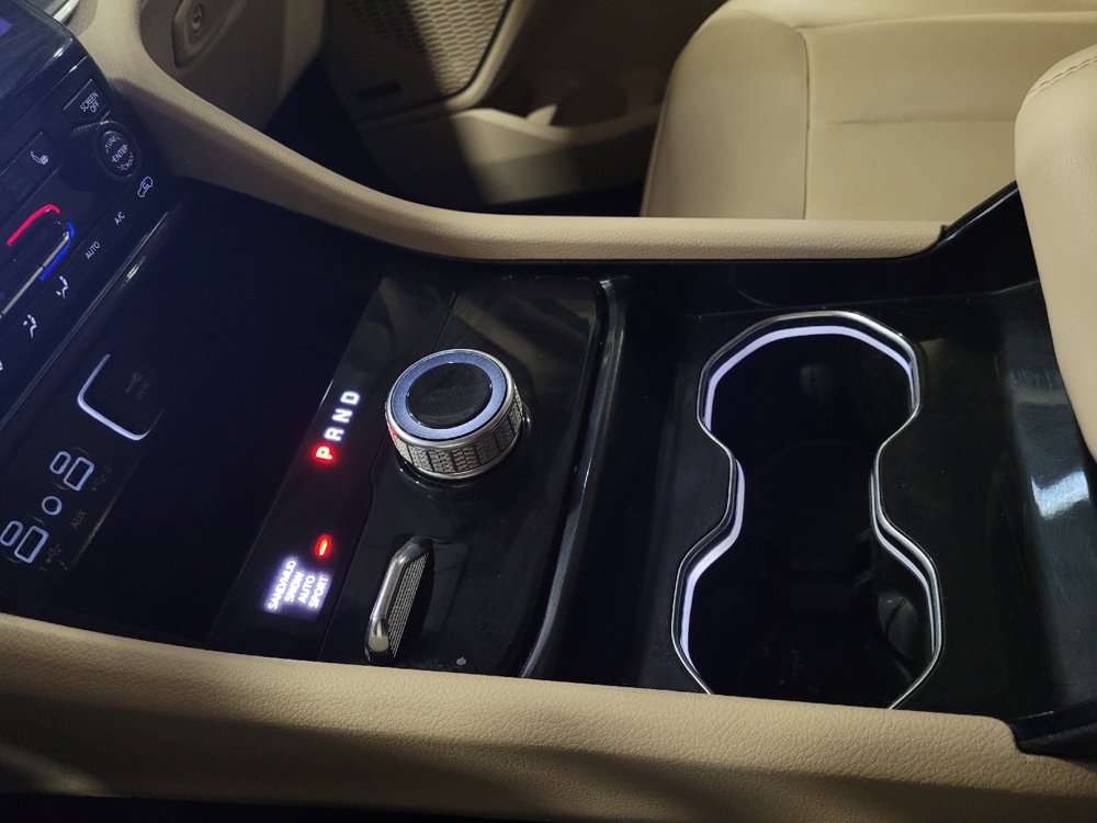 Used 2022 Jeep Grand Cherokee L Limited image 26