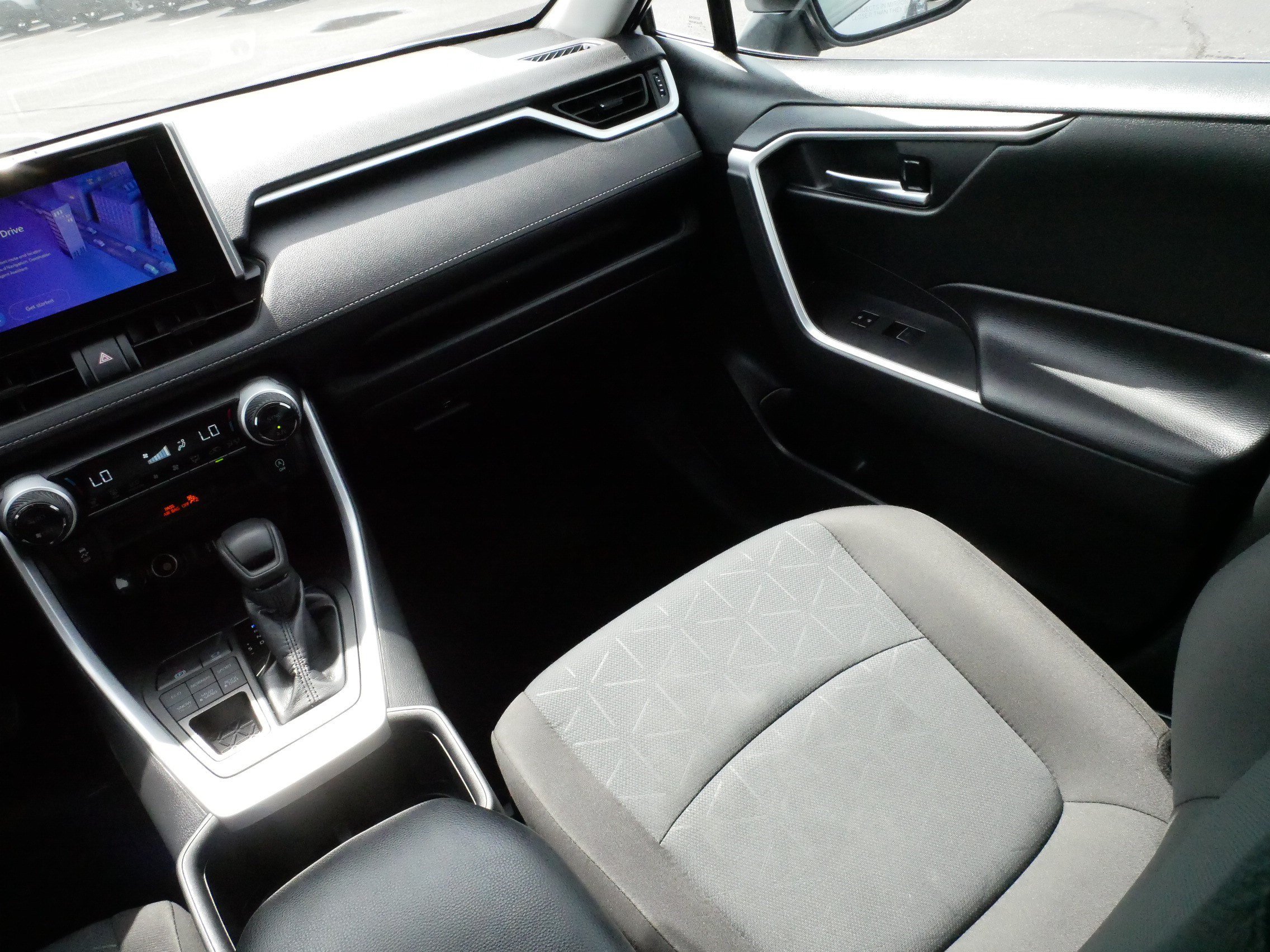 Certified 2025 Toyota RAV4 XLE AWD/4WD image 11
