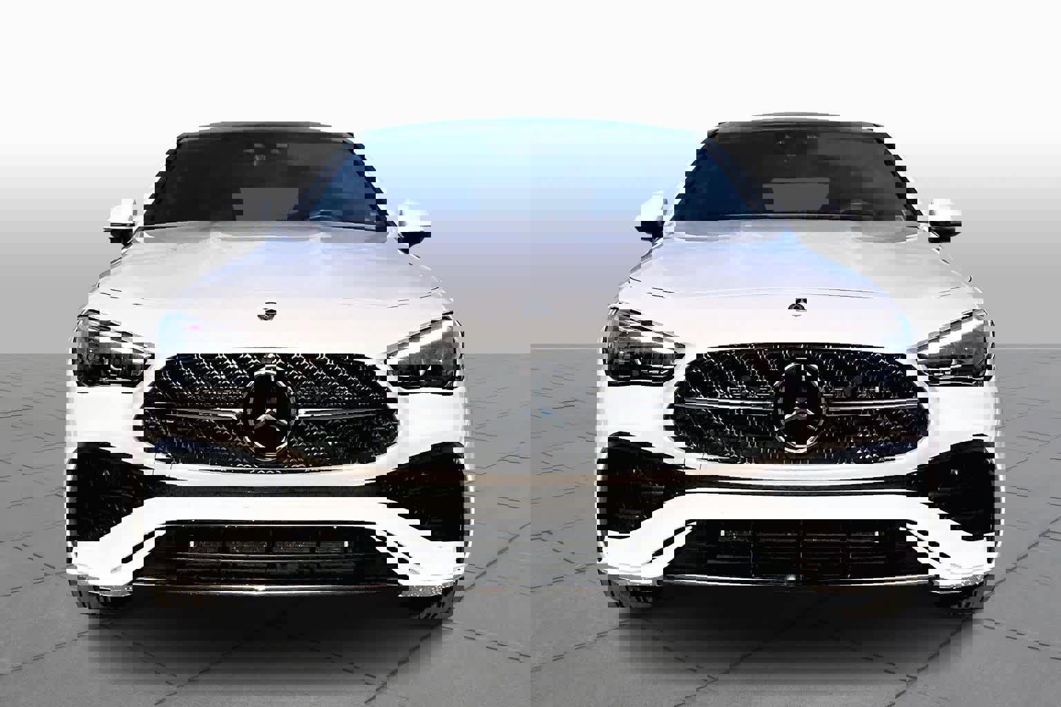 Used 2024 Mercedes-Benz CLE 300 4MATIC Coupe image 4