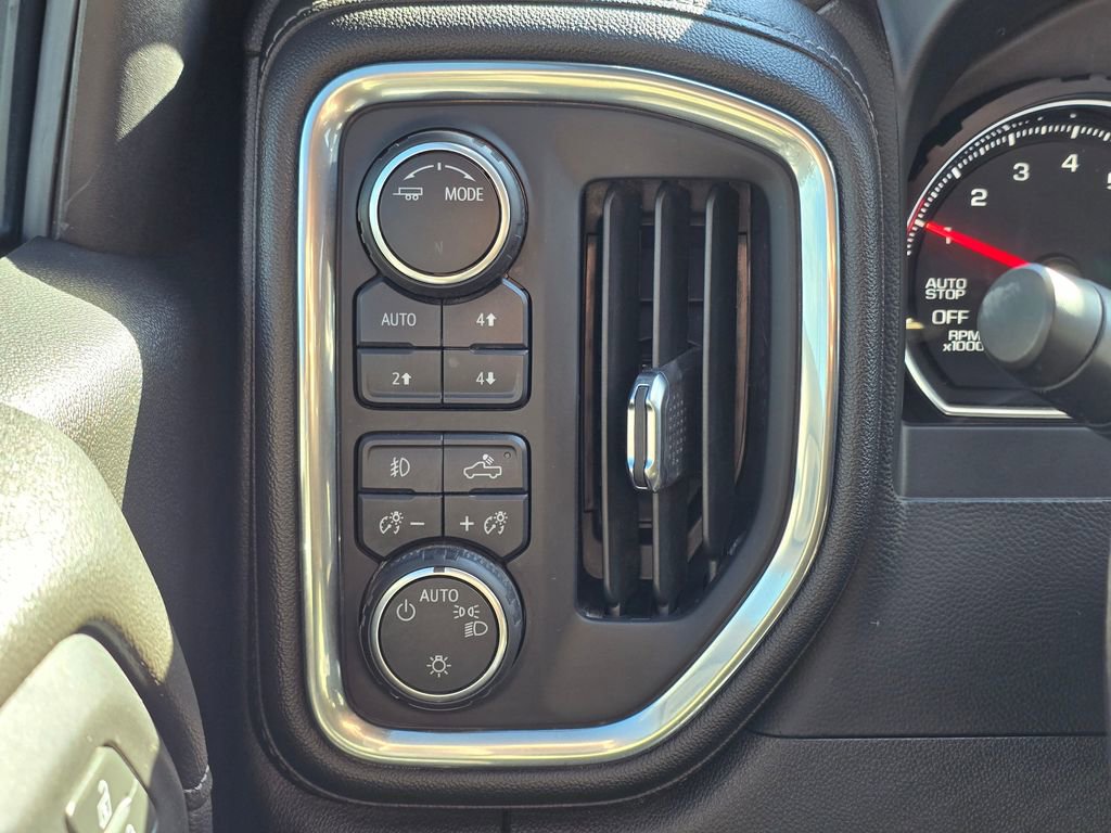 Used 2021 Chevrolet Silverado 1500 RST image 33