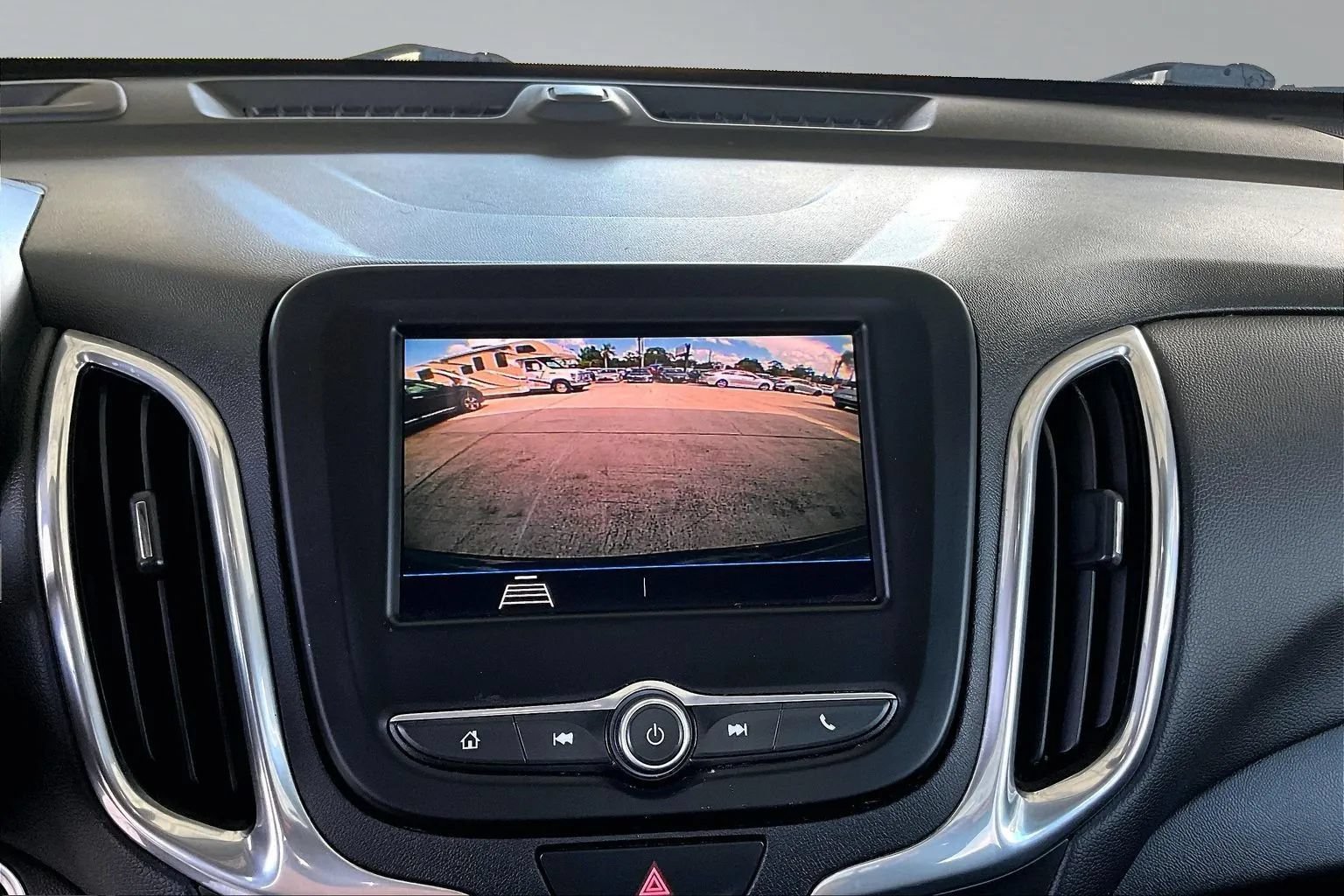 Used 2020 Chevrolet Equinox LT AWD/4WD image 13