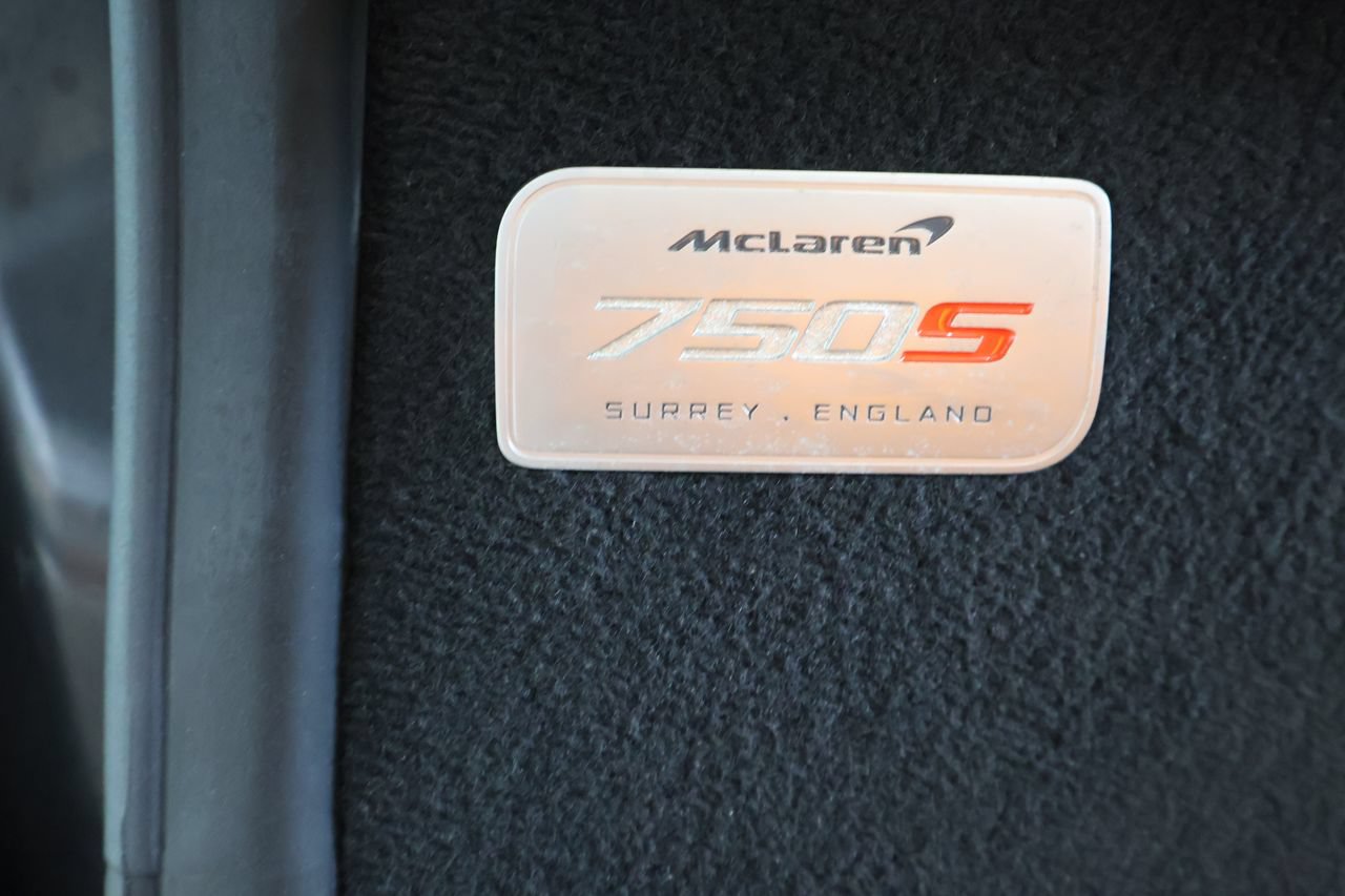 Used 2025 McLaren 750S Spider RWD image 20