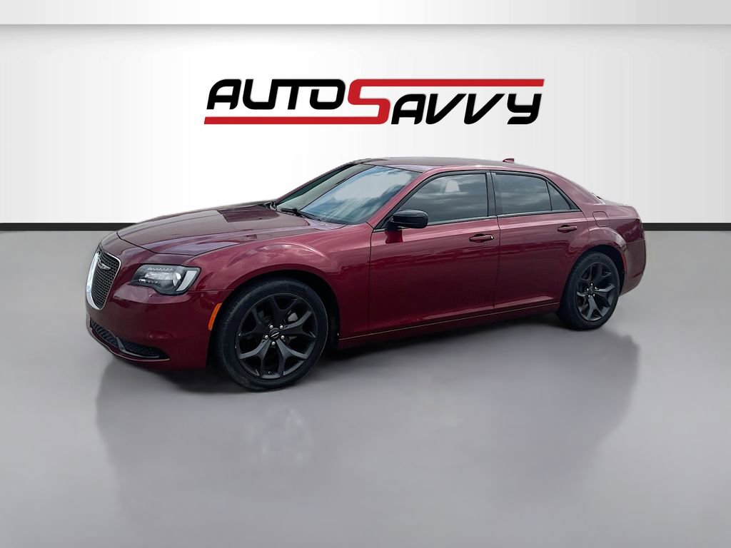Used 2022 Chrysler 300 Touring w/ Sport Appearance Package image 3