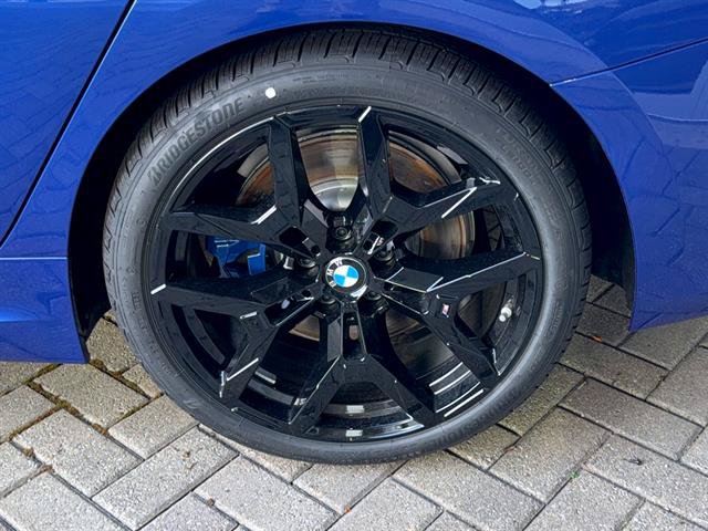 New 2026 BMW 330i xDrive Sedan w/ M Sport Package AWD/4WD image 30