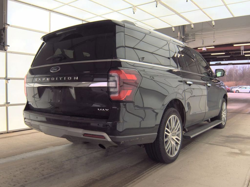Used 2024 Ford Expedition Max Limited AWD/4WD image 5