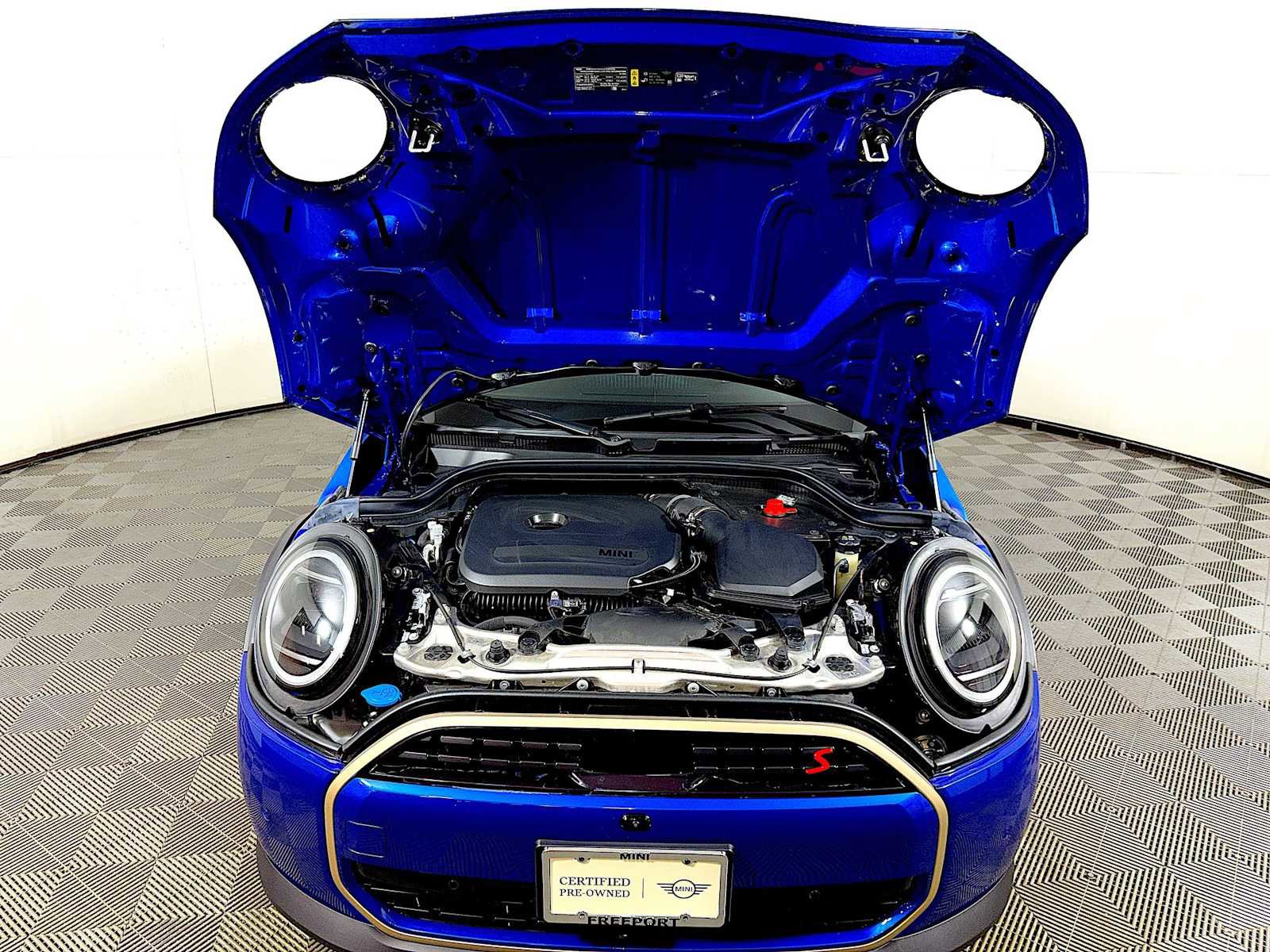 Certified 2025 MINI Cooper S image 31