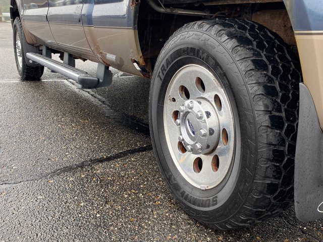 Used 2007 Ford F250 XLT AWD/4WD image 12