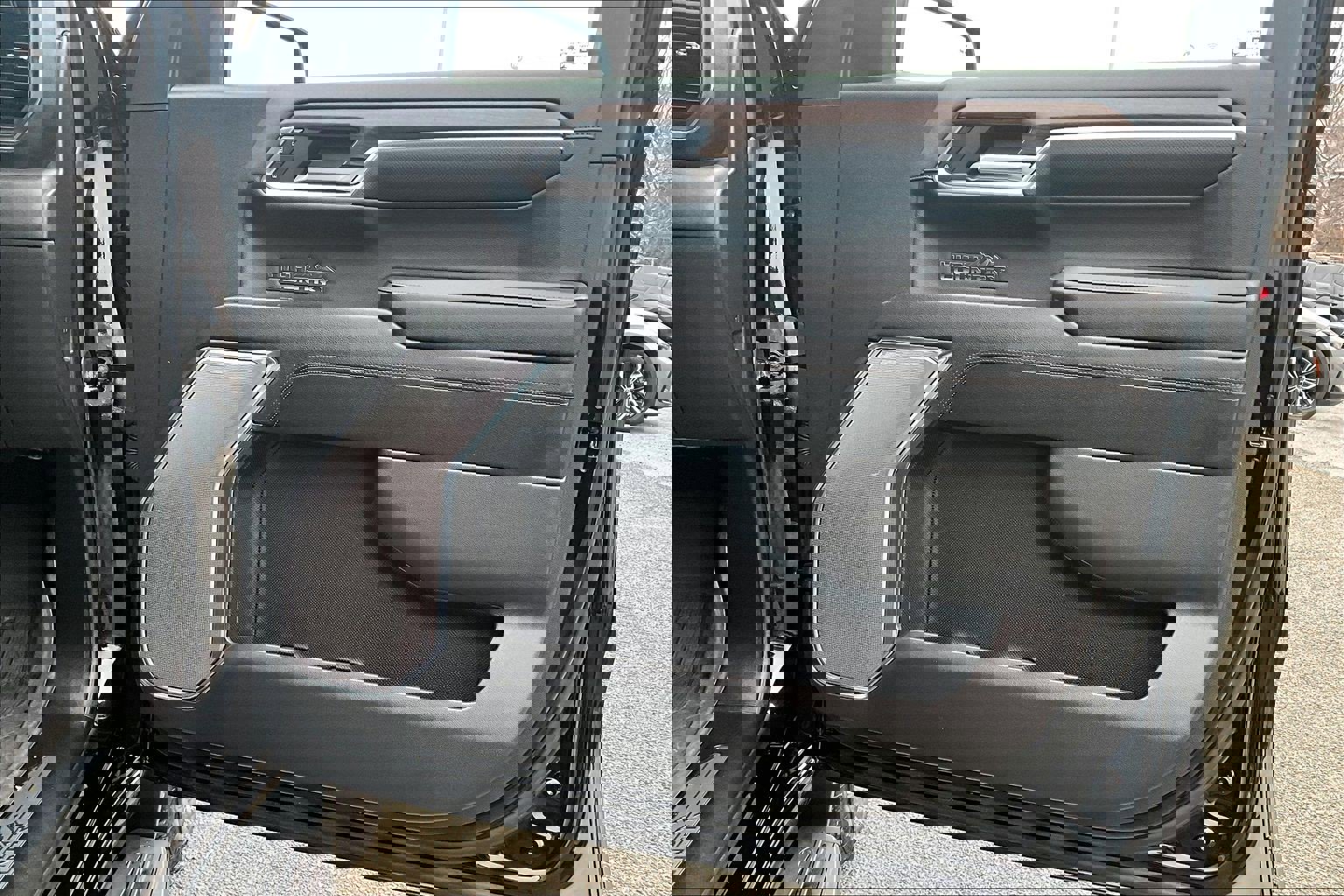 Used 2024 Chevrolet Silverado 1500 High Country w/ Z71 Off-Road Package image 22