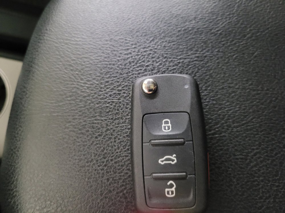 Used 2019 Volkswagen Passat Wolfsburg Edition FWD image 32