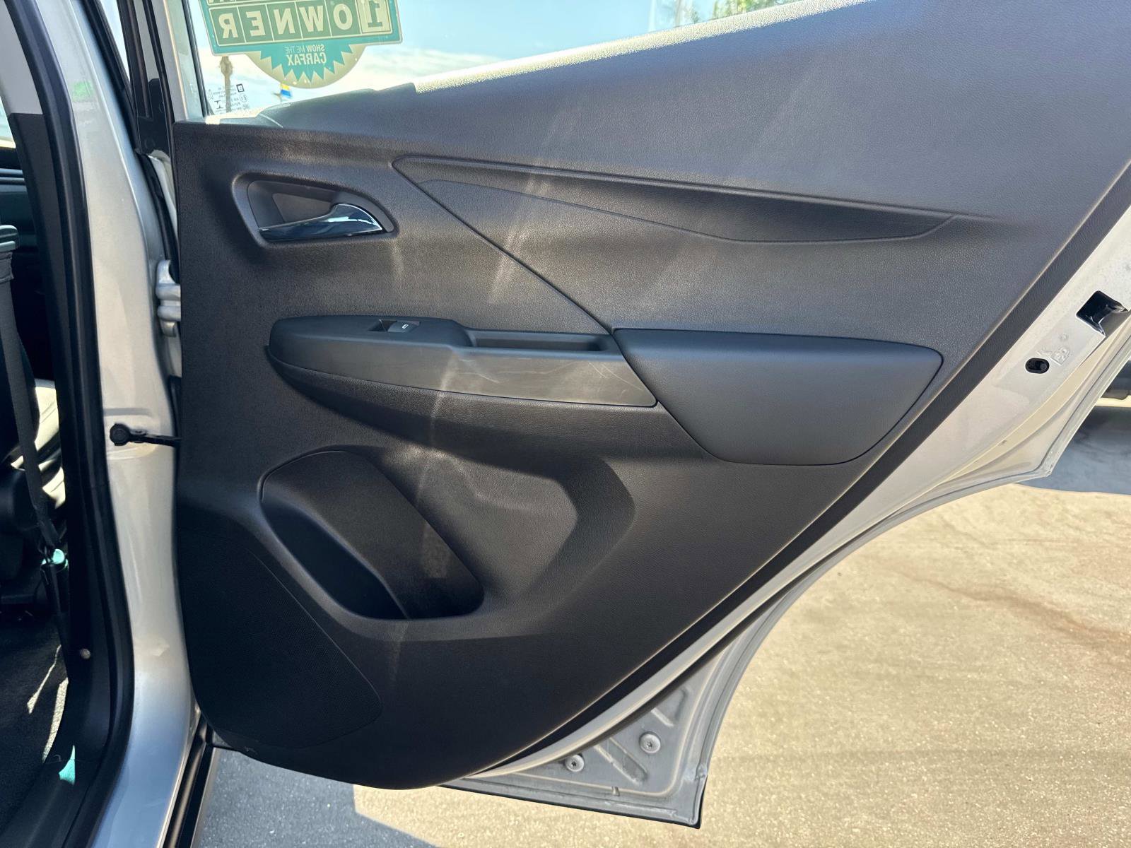 Used 2022 Chevrolet Bolt LT w/ Infotainment Package image 22