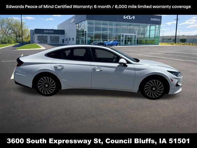Used 2023 Hyundai Sonata Limited FWD image 2