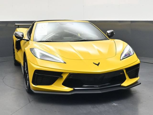 Used 2025 Chevrolet Corvette Stingray Premium Cpe w/ Z51 Performance Package RWD image 11