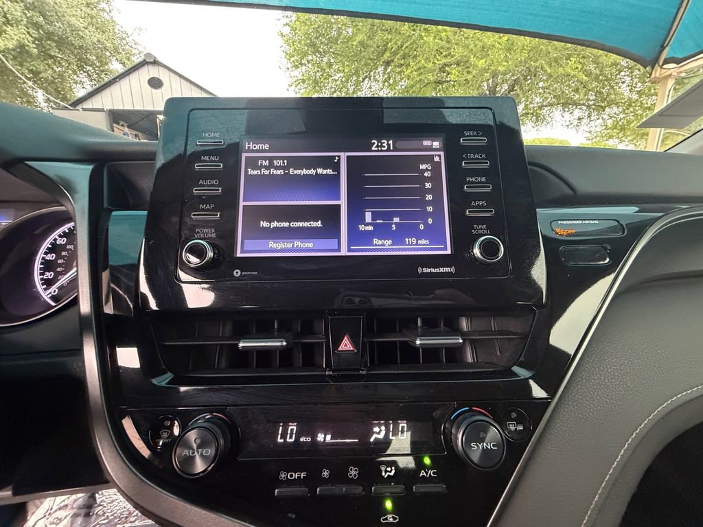 Used 2024 Toyota Camry SE FWD image 21
