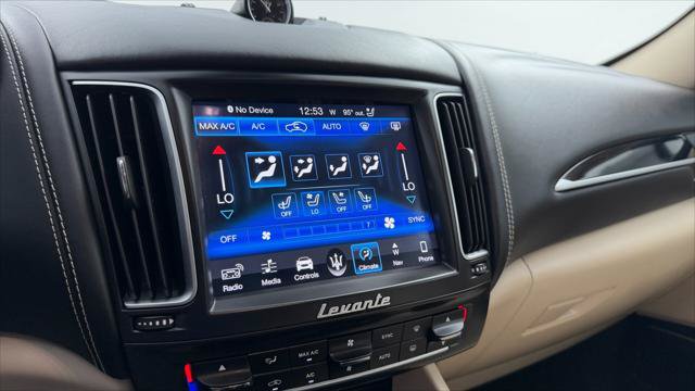 Used 2018 Maserati Levante GranLusso AWD/4WD image 30