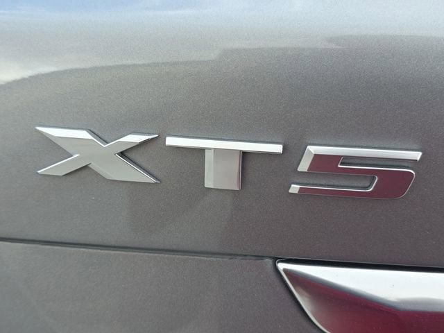 New 2025 Cadillac XT5 Luxury FWD image 29