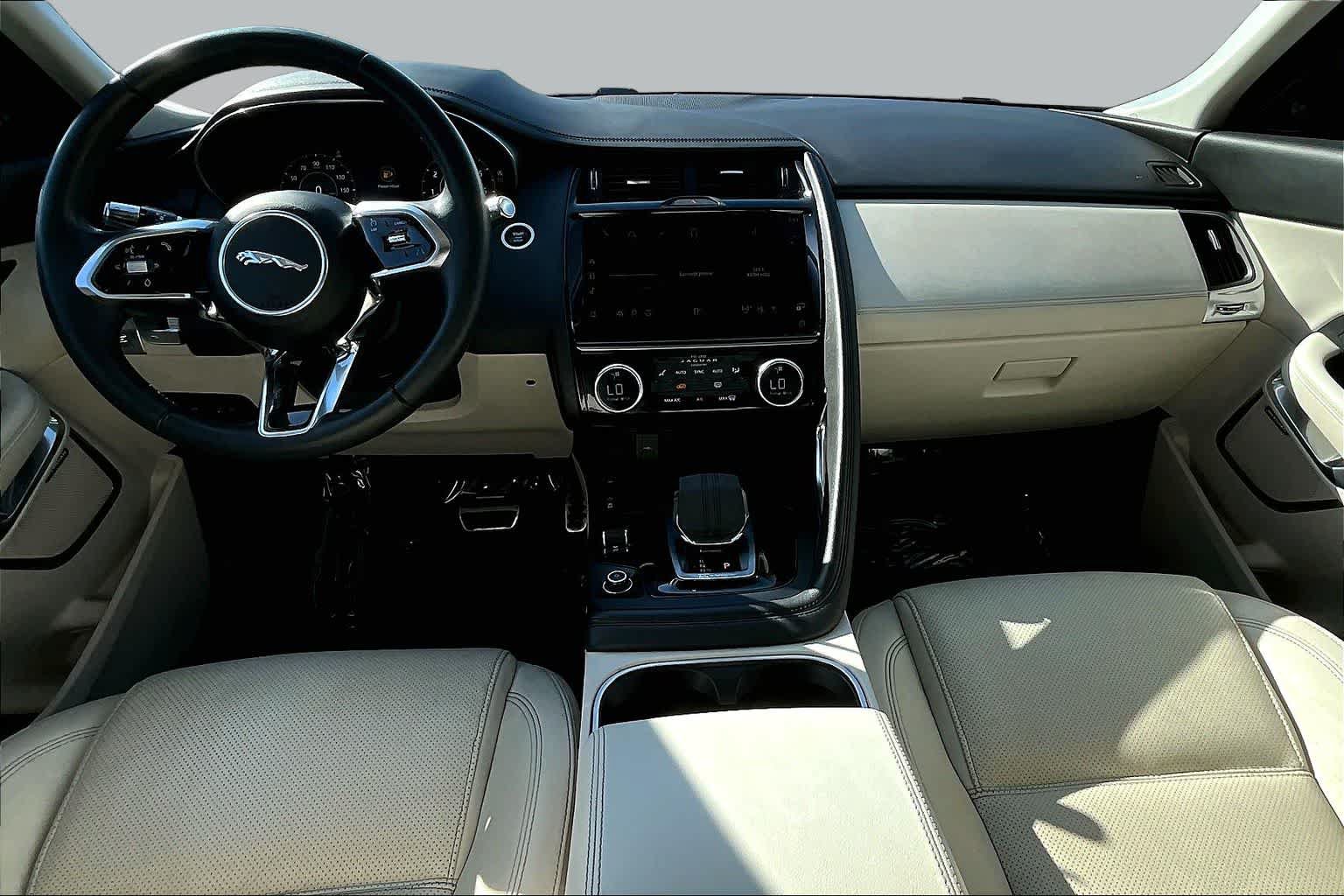 Used 2022 Jaguar E-PACE SE AWD/4WD image 16