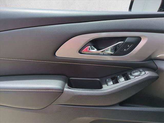 Used 2019 Chevrolet Traverse LT FWD image 11