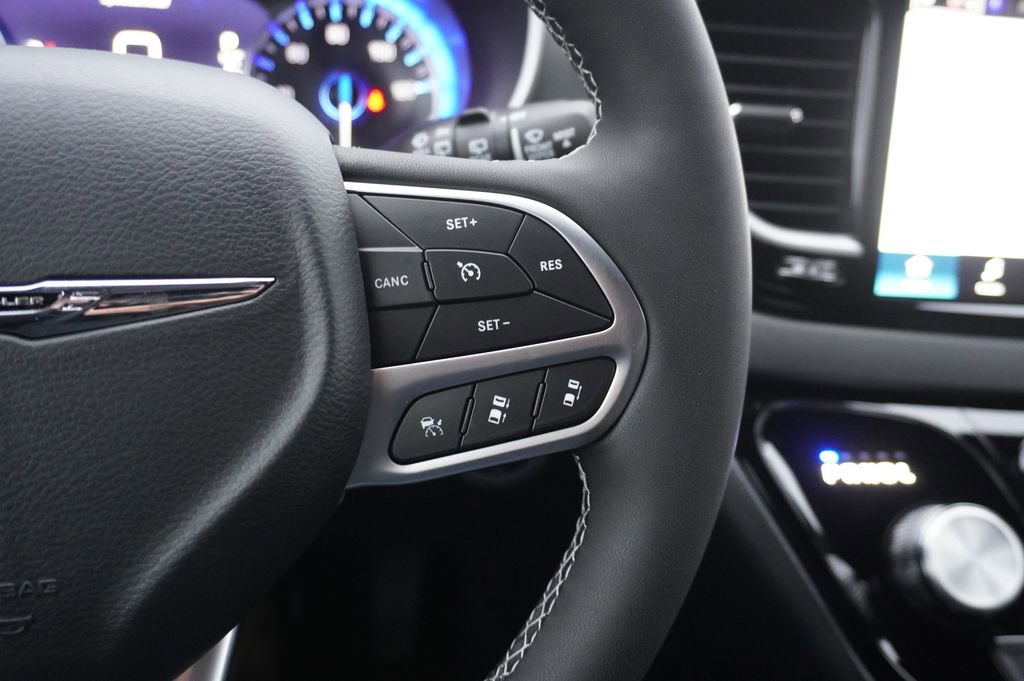 New 2026 Chrysler Voyager LX image 21