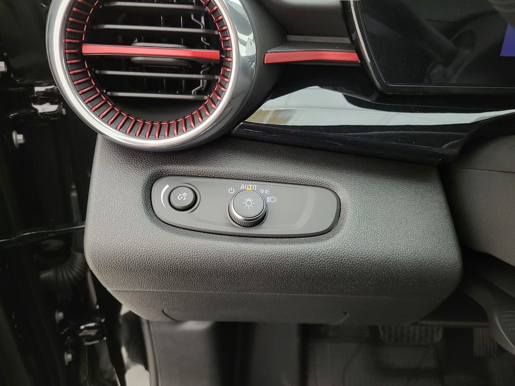 New 2026 Chevrolet Trax RS image 29