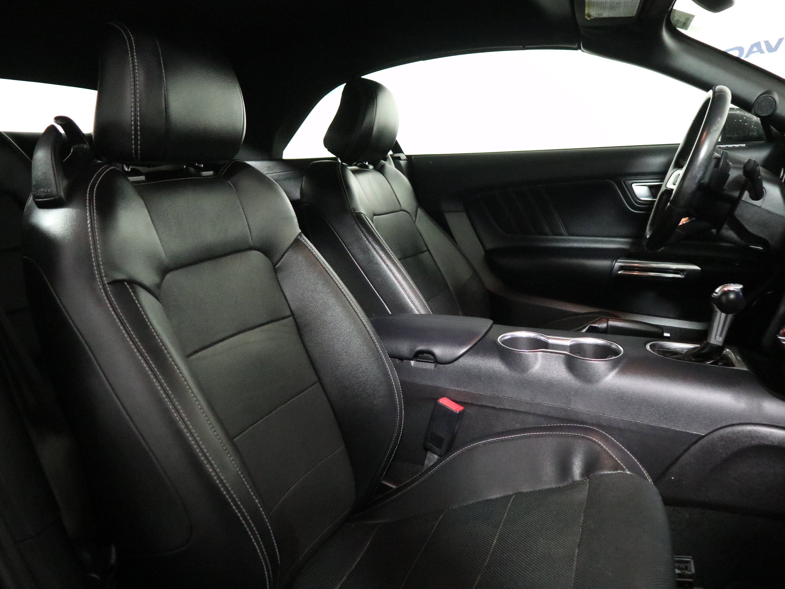 Used 2019 Ford Mustang Premium image 16