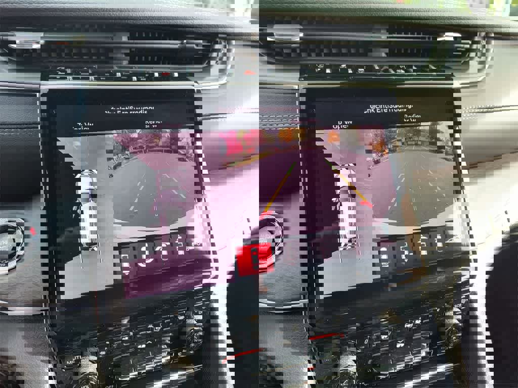 New 2025 Jeep Grand Cherokee L Limited w/ Luxury Tech Group II image 17