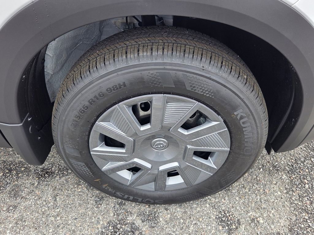 New 2026 Nissan Kicks S image 14