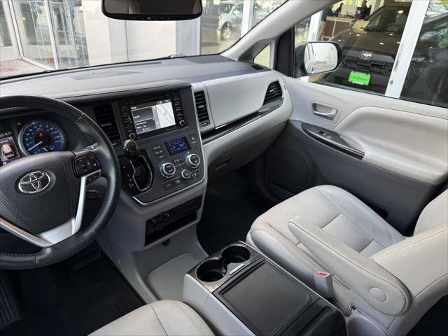 Certified 2019 Toyota Sienna XLE w/ XLE Navigation Package AWD/4WD image 16