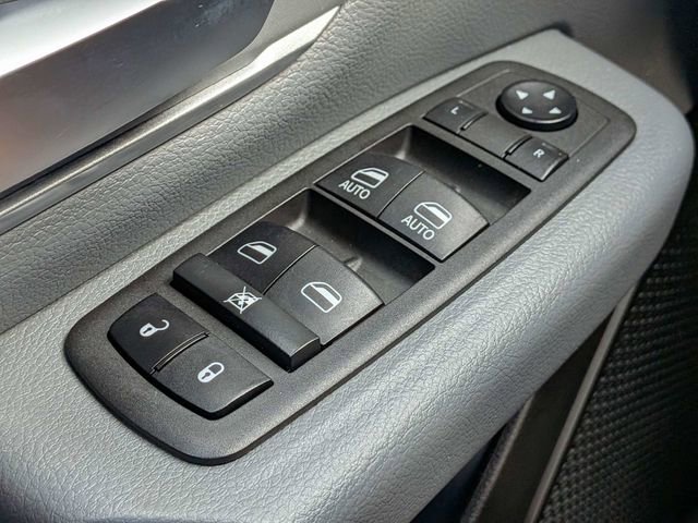 Used 2022 RAM 1500 Big Horn RWD image 24