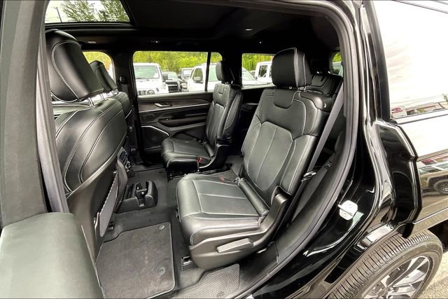 New 2025 Jeep Grand Cherokee L Overland image 11
